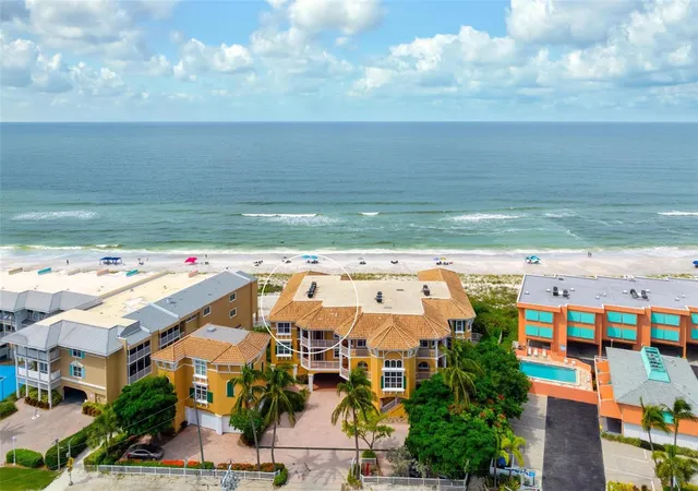 Photo 3 of Condo for sale at 1900 Gulf Dr N #1, Bradenton Beach, FL 34217 | MLS# A4707737 | Listing updated on 2026-10-23