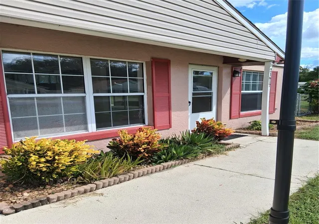 Photo 4 of Single family home for sale at 21617 SW Peach Blossom St, Dunnellon, FL 34431 | MLS# OM733030 | Listing updated on 2026-09-30