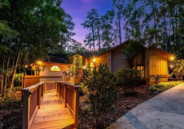 Photo 2 of Sale Pending at 4646 Nw 12th Place, Gainesville, FL 32605 | MLS# GC543846 | Listing updated on 2026-10-03