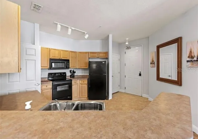 Photo 3 of Condo for sale at 504 Ter Ridge Cir #5, Davenport, FL 33896 | MLS# O6445485 | Listing updated on 2026-09-29
