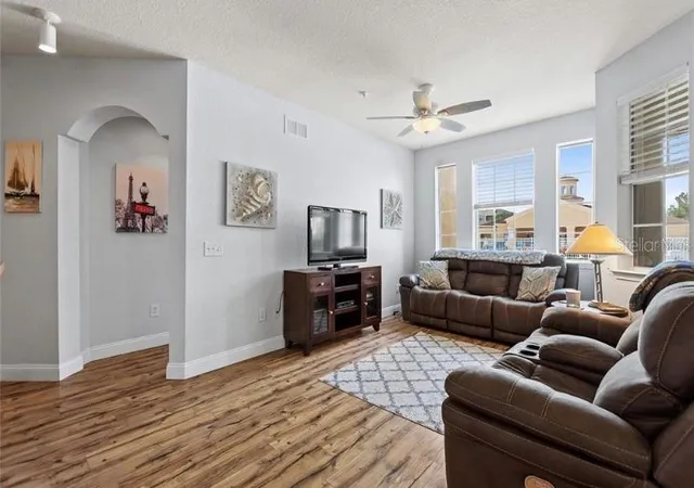 Photo 4 of Condo for sale at 504 Ter Ridge Cir #5, Davenport, FL 33896 | MLS# O6445485 | Listing updated on 2026-09-29