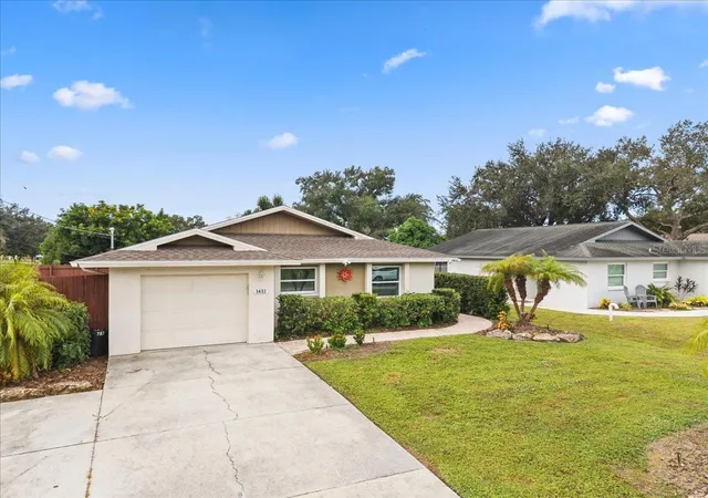 Photo 1 of Single family home for sale at 3452 Bay St, Sarasota, FL 34237 | MLS# A4707745 | Listing updated on 2026-10-06
