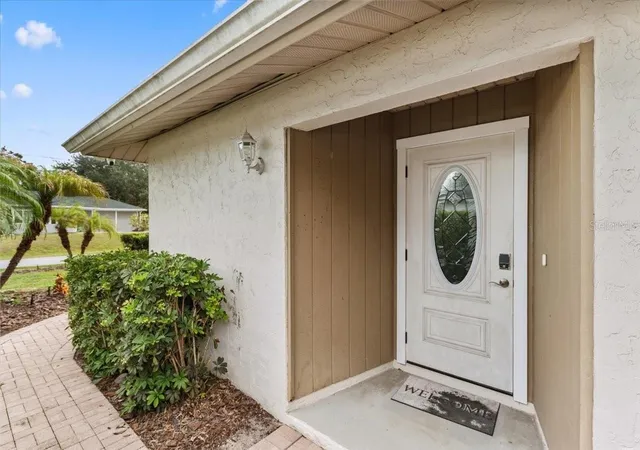 Photo 4 of Single family home for sale at 3452 Bay St, Sarasota, FL 34237 | MLS# A4707745 | Listing updated on 2026-10-06