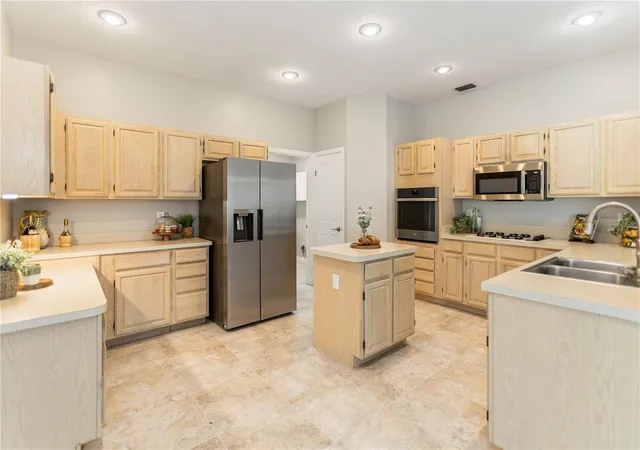 Photo 2 of Single family home for sale at 28402 Openfield Loop, Wesley Chapel, FL 33543 | MLS# TB8552958 | Listing updated on 2026-10-04