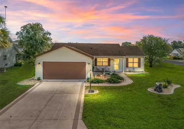 Single family home for sale at 1056 Soledad Way, Lady Lake, FL 32159 | MLS# G5118379