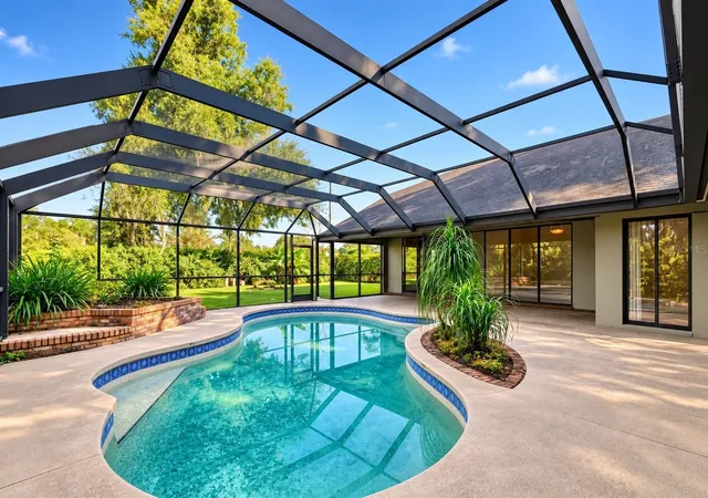 Photo 3 of Single family home for sale at 4327 Inwood Landing Dr, Orlando, FL 32812 | MLS# C7531320 | Listing updated on 2026-10-29