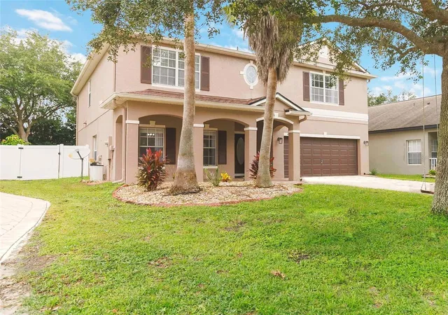 Photo 3 of Single family home for sale at 4034 Feldspar Trl, Orlando, FL 32826 | MLS# O6445494 | Listing updated on 2026-10-09