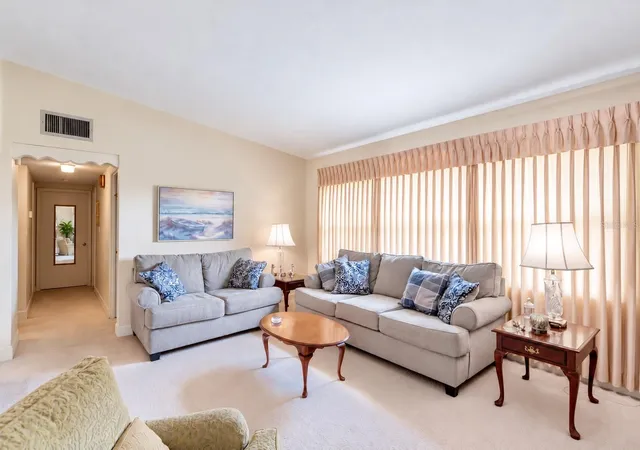 Photo 3 of Single family home for sale at 239 Orange Ter Dr, Winter Park, FL 32789 | MLS# O6445496 | Listing updated on 2026-10-22