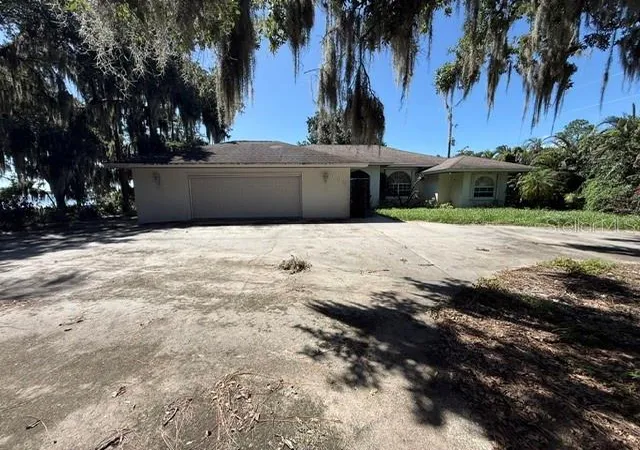 Single family home for sale at 603 Lake Josephine Shrs Rd, SEBRING, FL 33875 | MLS# S5158454
