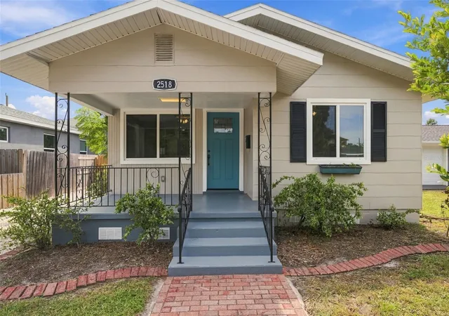 Photo 1 of Single family home for sale at 2518 16th Avenue N, Saint Petersburg, FL 33713 | MLS# TB8552961 | Listing updated on 2026-10-20