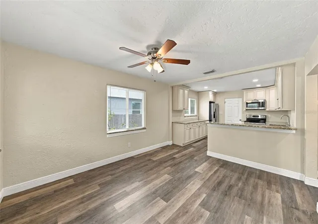 Photo 3 of Single family home for sale at 2518 16th Avenue N, Saint Petersburg, FL 33713 | MLS# TB8552961 | Listing updated on 2026-10-20