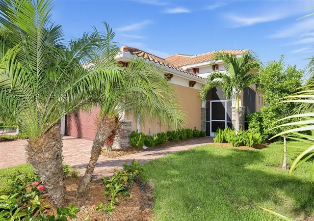 Photo 3 of Single family home for sale at 125 Colebrook Ct, Venice, FL 34292 | MLS# O6445502 | Listing updated on 2026-10-10
