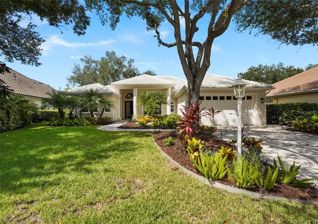 Single family home for sale at 7400 Eaton Ct, UNIVERSITY PARK, FL 34201 | MLS# A4707751