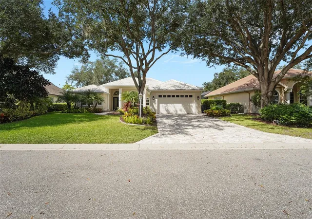 Photo 3 of Single family home for sale at 7400 Eaton Ct, University Park, FL 34201 | MLS# A4707751 | Listing updated on 2026-10-06