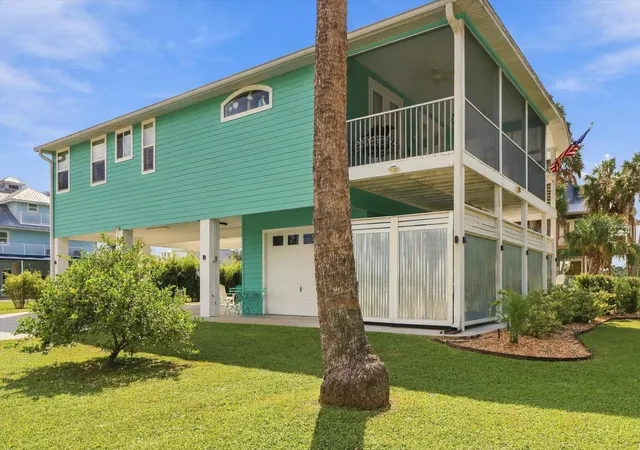Photo 3 of Single family home for sale at 2120 NW 15th Street, Crystal River, FL 34428 | MLS# G5118380 | Listing updated on 2026-10-07