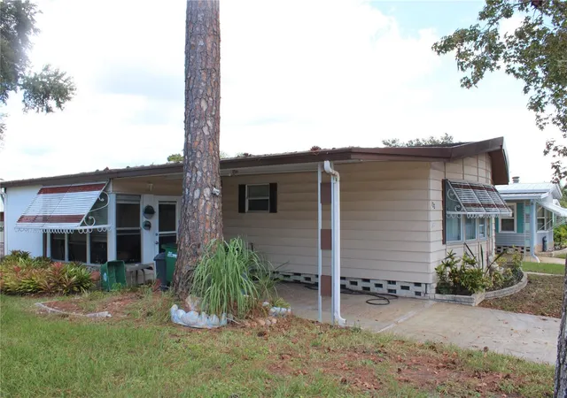Photo 3 of Sale Pending at 133 Vinewood Dr #9, Safety Harbor, FL 34695 | MLS# TB8552970 | Listing updated on 2026-10-01