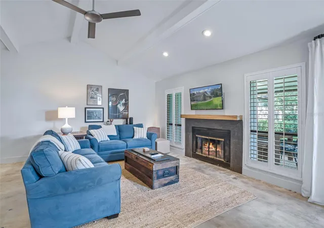 Photo 3 of Townhouse for sale at 4401 NW 79th Terrace Rd, Ocala, FL 34482 | MLS# OM733033 | Listing updated on 2026-10-01