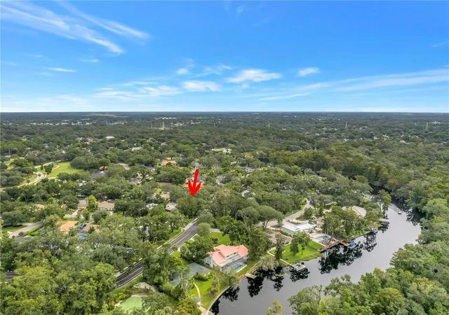Photo 3 of Single family home for sale at 1116 N Riverhills Dr, Temple Terrace, FL 33617 | MLS# TB8552974 | Listing updated on 2026-10-04