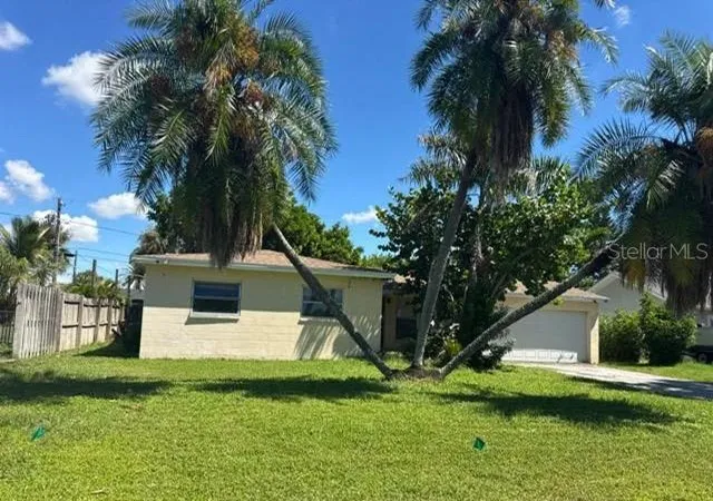 Photo 1 of Single family home for sale at 6942 Grande Vista Way S, South Pasadena, FL 33707 | MLS# O6445510 | Listing updated on 2026-10-13