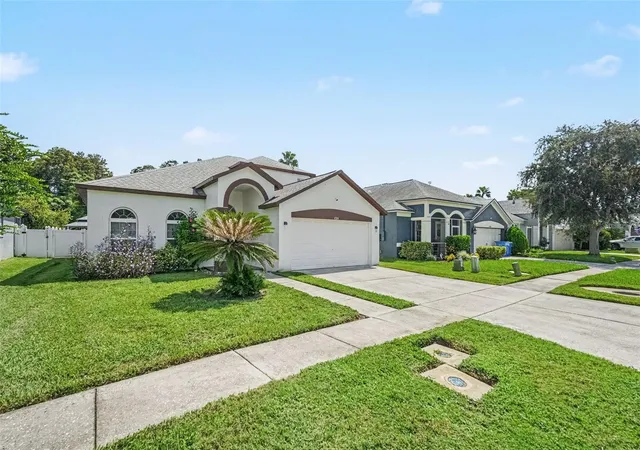 Photo 3 of Single family home for sale at 4304 Tarkington Dr, Land O Lakes, FL 34639 | MLS# TB8552978 | Listing updated on 2026-10-17