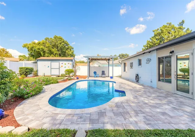 Photo 3 of Single family home for sale at 338 Springview Dr, Sanford, FL 32773 | MLS# V4951556 | Listing updated on 2026-09-30