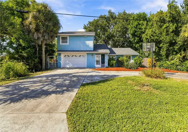 Photo 1 of Sale Pending at 1613 Wharf Rd, Sarasota, FL 34231 | MLS# A4707753 | Listing updated on 2026-10-01