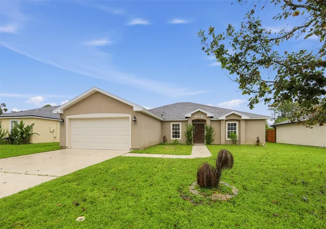 Single family home for sale at 10 Riviera Ests Dr, PALM COAST, FL 32164 | MLS# C7531325