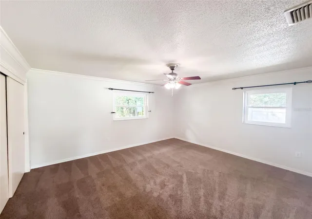 Photo 3 of Single family home for sale at 2716 Charleston Dr, Plant City, FL 33563 | MLS# O6445519 | Listing updated on 2026-10-09