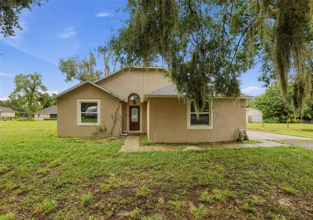 Single family home for sale at 7320 Tomberlin Ln, MOUNT DORA, FL 32757 | MLS# C7531326