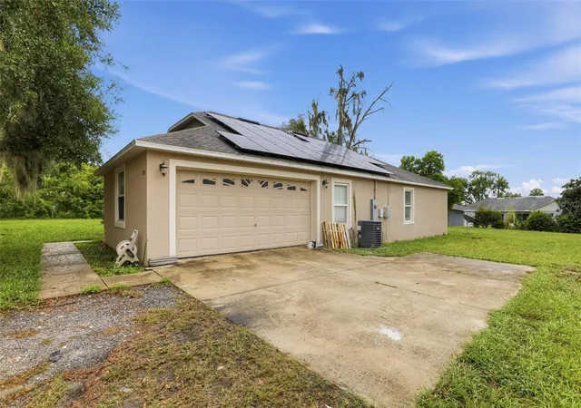 Photo 2 of Single family home for sale at 7320 Tomberlin Ln, Mount Dora, FL 32757 | MLS# C7531326 | Listing updated on 2026-10-08