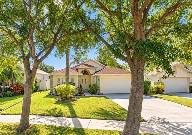 Photo 1 of Single family home for sale at 12935 Pineforest Way W, Largo, FL 33773 | MLS# TB8552986 | Listing updated on 2026-10-10