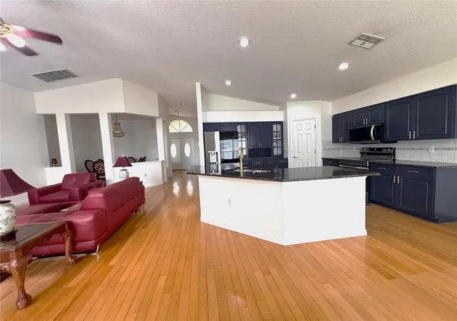 Photo 4 of Single family home for sale at 12935 Pineforest Way W, Largo, FL 33773 | MLS# TB8552986 | Listing updated on 2026-10-10