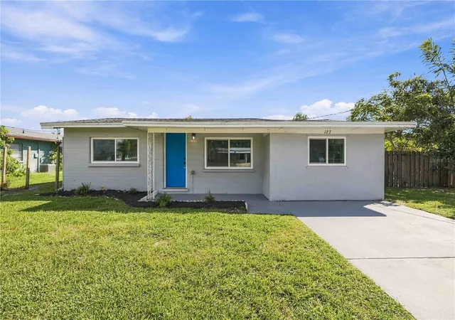Photo 1 of Single family home for sale at 123 Virginia Ct, Englewood, FL 34223 | MLS# C7531329 | Listing updated on 2026-10-03