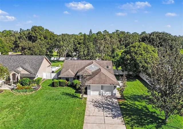 Photo 3 of Single family home for sale at 8807 Wellesly Ct, Odessa, FL 33556 | MLS# TB8553006 | Listing updated on 2026-10-02