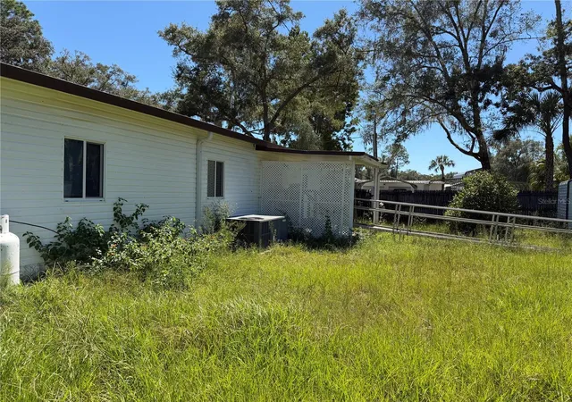 Photo 3 of Sale Pending at 9494 N Northcut Ave, Crystal River, FL 34428 | MLS# G5118382 | Listing updated on 2026-10-08