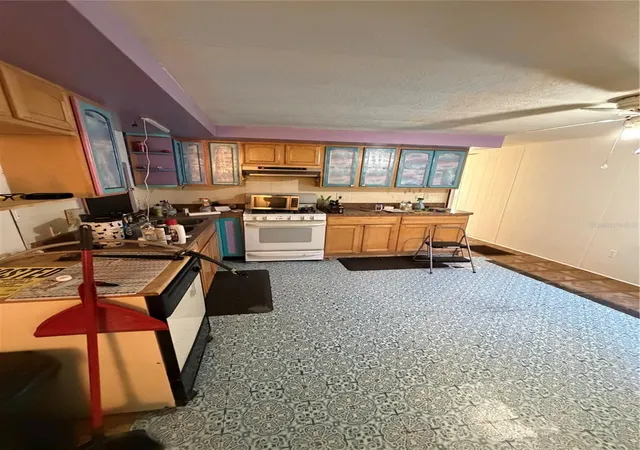 Photo 3 of Manufactured home for sale at 9494 N Northcut Ave, Crystal River, FL 34428 | MLS# G5118382 | Listing updated on 2026-10-09
