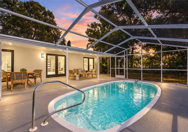 Photo 2 of Single family home for sale at 6703 Pointe W Blvd, Bradenton, FL 34209 | MLS# TB8553020 | Listing updated on 2026-10-05