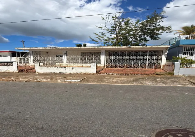 Photo 1 of Single family home for sale at T1 Jacinto, Bayamon, PR 00956 | MLS# PR9124546 | Listing updated on 2026-10-02