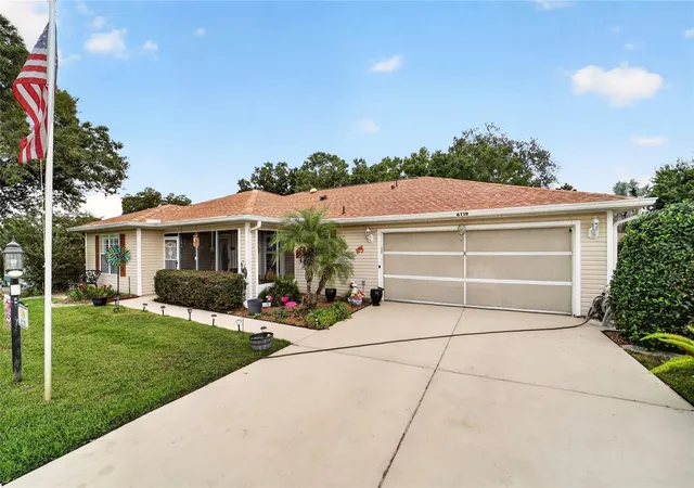 Photo 2 of Single family home for sale at 6119 SW 84th Street, OCALA, FL 34476 | MLS# OM733044 | Listing updated on 2026-10-16