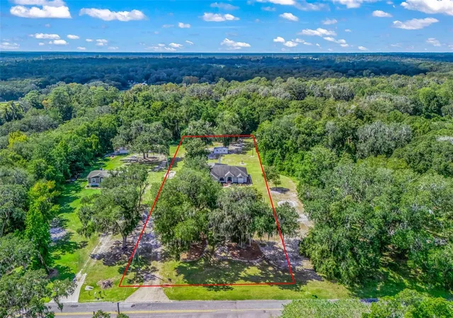 Photo 1 of Single family home for sale at 13130 NW 87th Avenue Rd, Reddick, FL 32686 | MLS# OM733045 | Listing updated on 2026-10-02