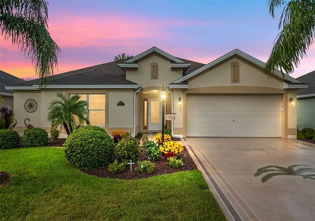 Photo 1 of Single family home for sale at 825 Ulelah St, The Villages, FL 32163 | MLS# G5118384 | Listing updated on 2026-09-28