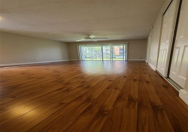 Listing Photo 1 - Condo for sale in building located at 5644 Blue Shadows Ct, ORLANDO, FL 32811 - Unit #65-2
