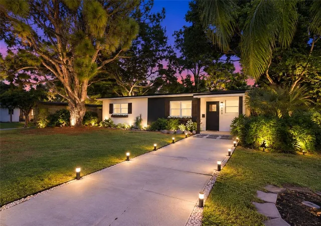 Photo 1 of Single family home for sale at 340 55th Avenue S, Saint Petersburg, FL 33705 | MLS# TB8553028 | Listing updated on 2026-10-20