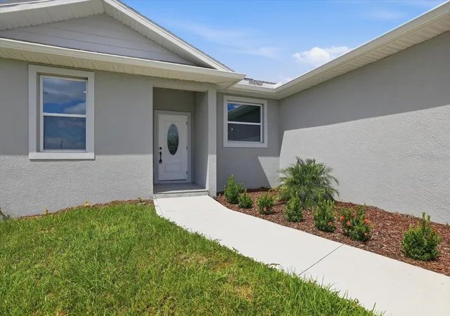 Photo 3 of Single family home for sale at 28 Coxswain Dr, Placida, FL 33946 | MLS# C7531336 | Listing updated on 2026-10-01