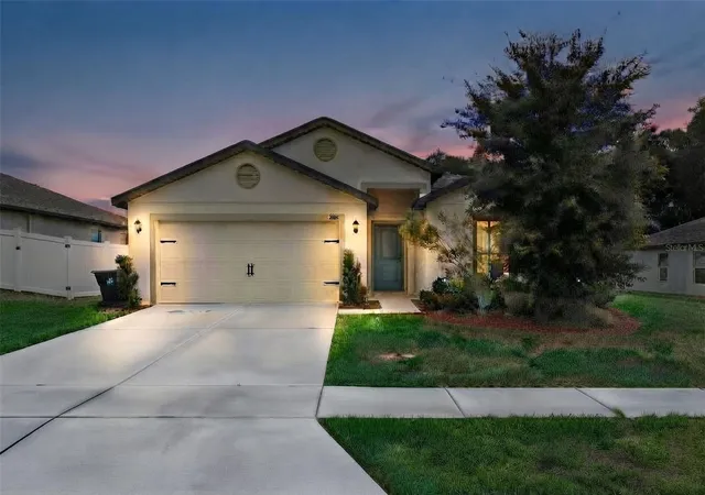 Single family home for sale at 1694 Hideaway Flt St, MASCOTTE, FL 34753 | MLS# O6445589