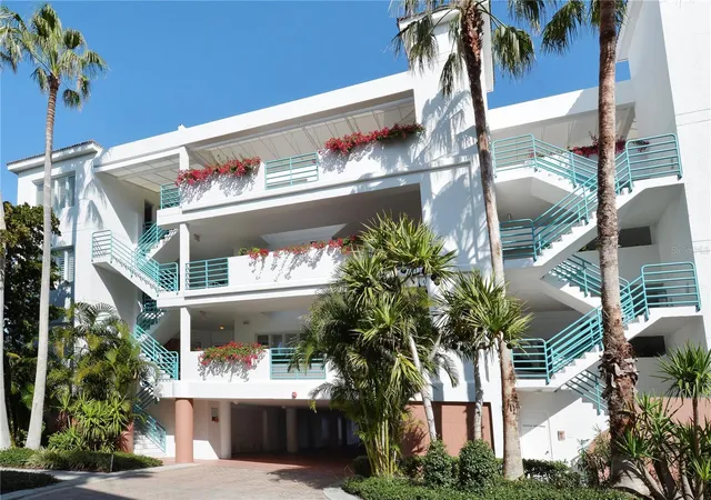 Photo 2 of Condo for sale at 340 Gulf Of Mexico Dr #136, Longboat Key, FL 34228 | MLS# A4707766 | Listing updated on 2026-10-03