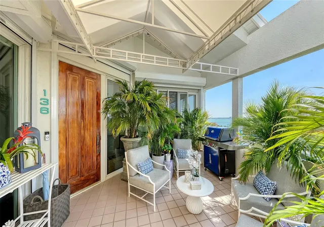 Photo 3 of Condo for sale at 340 Gulf Of Mexico Dr #136, Longboat Key, FL 34228 | MLS# A4707766 | Listing updated on 2026-10-03
