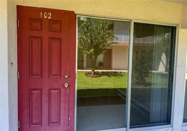 Photo 3 of House for sale at 2920 Clark Rd #102, Sarasota, FL 34231 | MLS# C7531339 | Listing updated on 2026-10-02
