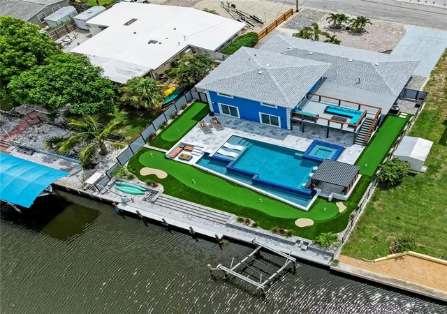 Photo 2 of Single family home for sale at 310 Bryn Mawr Is, Bradenton, FL 34207 | MLS# A4707768 | Listing updated on 2026-09-30