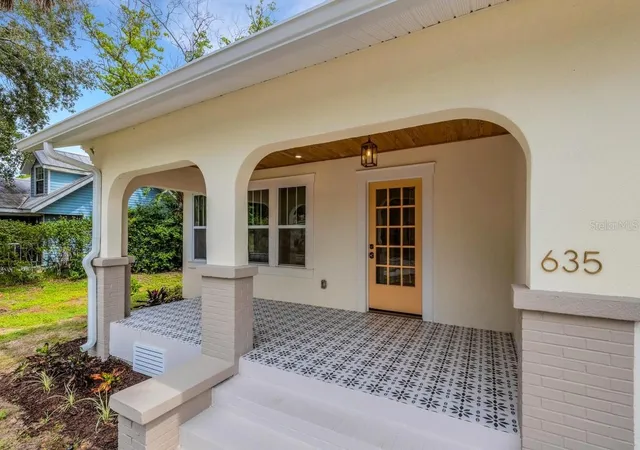 Photo 2 of Sale Pending at 635 Highland Ave, Dunedin, FL 34698 | MLS# TB8553046 | Listing updated on 2026-10-07